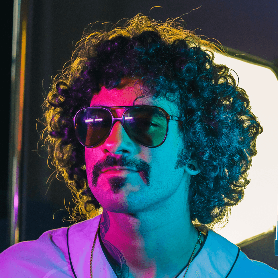 Mat - Fundador e Baixista The Broove